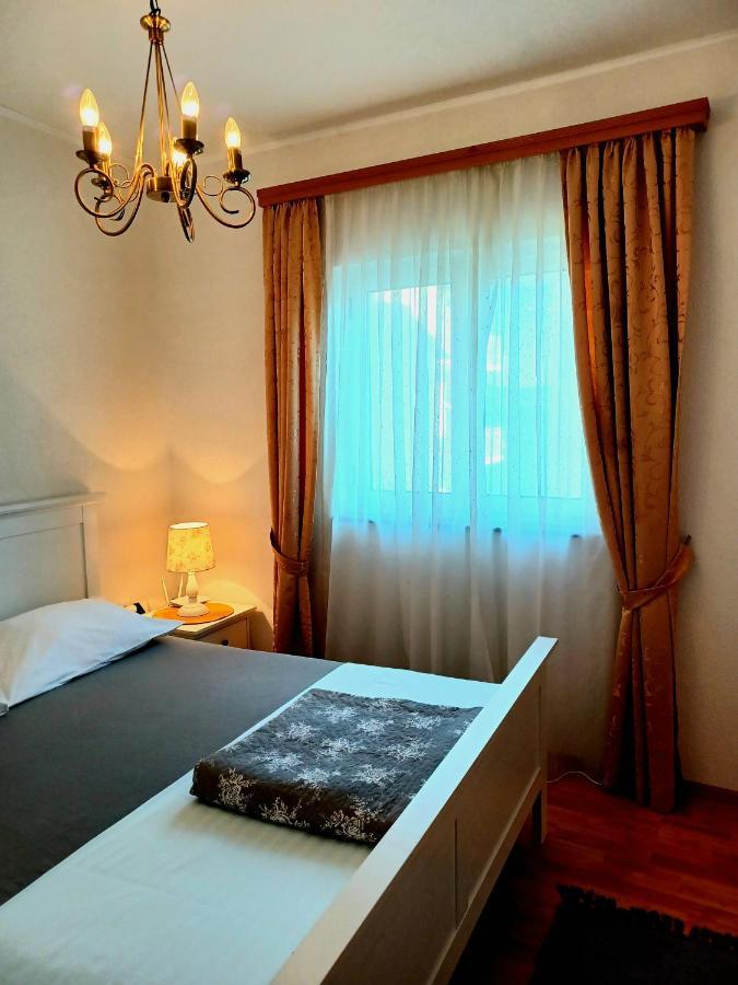 Apartment Vrisak