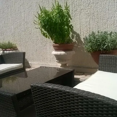 Apartments Vrisak Brist Exterior photo