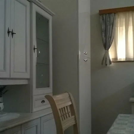 Apartments Vrisak Brist Exterior photo