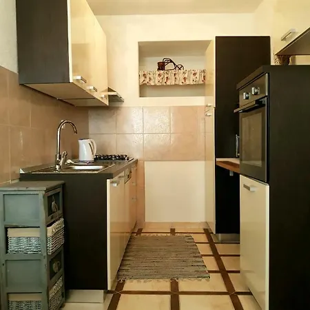 Apartments Vrisak Brist Exterior photo